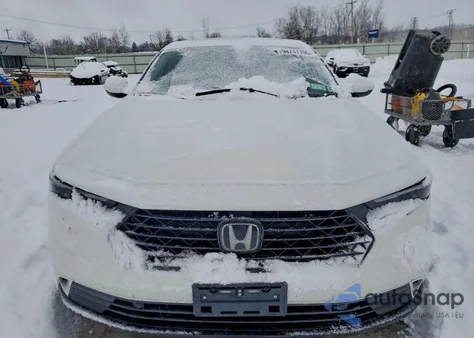 2025 Honda Accord Hybrid Exl z USA, uszkodzony, nr VIN 1HGCY2F67SA013209